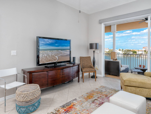 Great Bay View, 2.5 blocks to Clearwater Beach